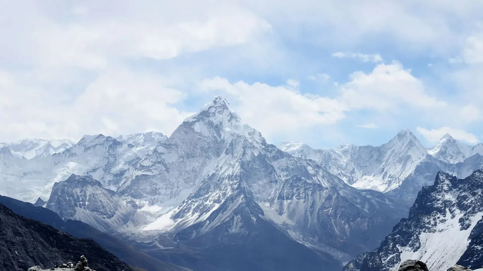 Mountain landscape background | Sabr AS - Moderne Webdesign & Nettsider